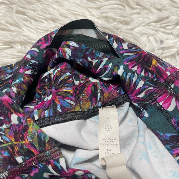 Lululemon" Swift Speed High Rise Tight 28" Floral Electric Multi - Picture 15 of 16